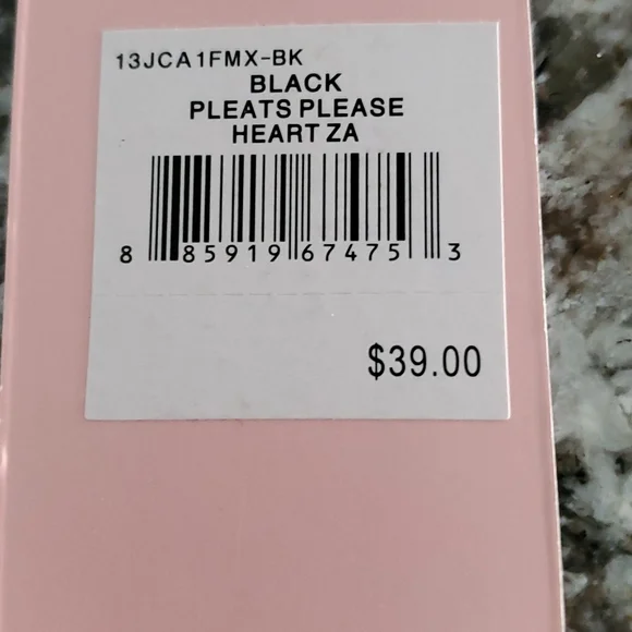 Juicy Couture Heart Shaped Coin Purse - Picture 6 of 6